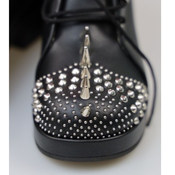 🔥 NWT Gucci Runway Harlem spikes and studs boots/shoes - Picture 7 of 14